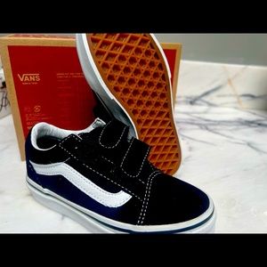 Toddler Vans size 11 Old Skool V strap on Velcro